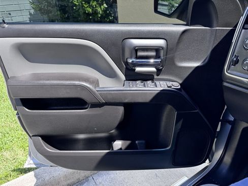 Used 2018 Chevrolet Silverado 1500 LT AWD/4WD image 13