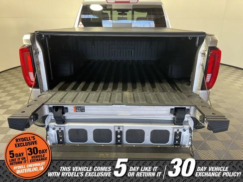 Used 2019 GMC Sierra 1500 SLT w/ SLT Premium Package image 22