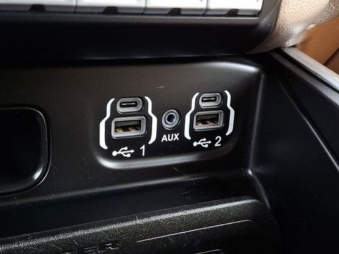 Used 2022 RAM 2500 Laramie AWD/4WD image 24