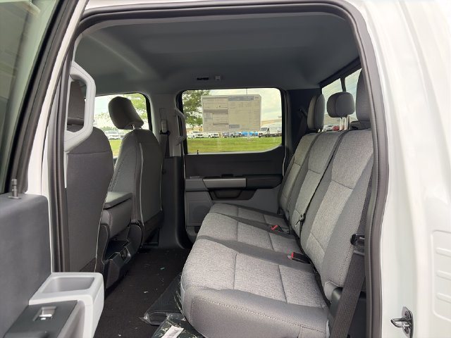 New 2026 Ford F250 XL w/ STX Appearance Package AWD/4WD image 23