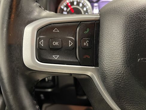 Used 2022 RAM 1500 Big Horn w/ Night Edition AWD/4WD image 6