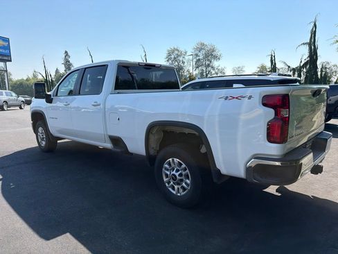 Used 2026 Chevrolet Silverado 2500 LT AWD/4WD image 3