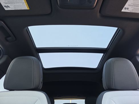 Used 2024 Chevrolet Equinox EV LT w/ Active Safety Package 3 image 13