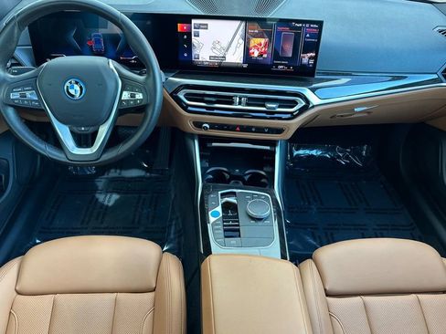 Used 2023 BMW i4 eDrive35 w/ Premium Package image 14