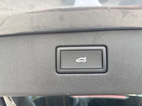 New 2026 Volkswagen Tiguan SE R-Line image 46