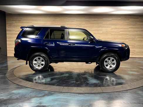Used 2023 Toyota 4Runner SR5 image 10