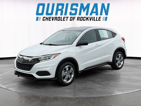 Used 2021 Honda HR-V LX image 2