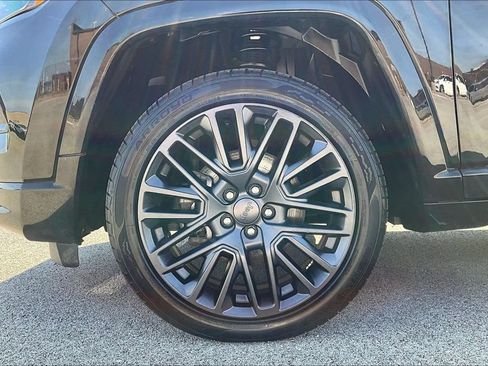 Used 2022 Jeep Compass High Altitude AWD/4WD image 9