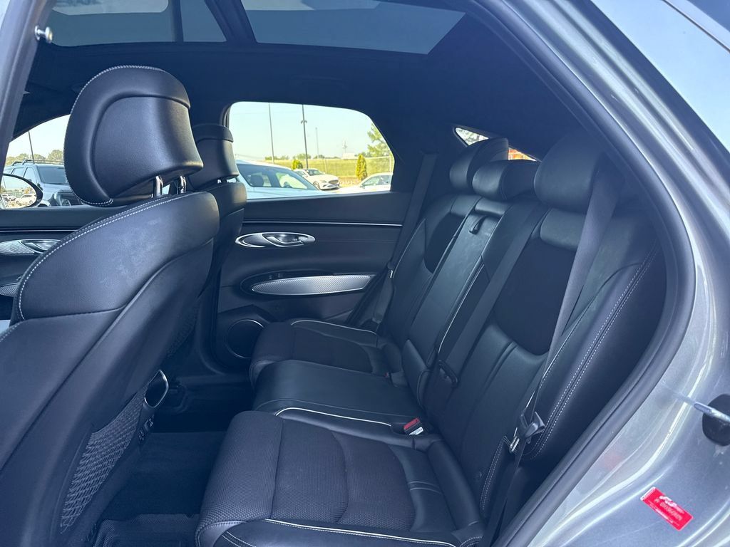 Used 2023 Genesis GV70 3.5T Sport AWD/4WD image 17