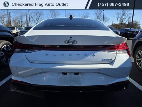Used 2021 Hyundai Elantra Limited w/ Cargo Package image 5