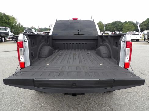 Used 2019 Ford F250 Lariat w/ Lariat Ultimate Package AWD/4WD image 49