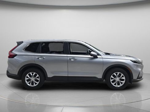 Certified 2025 Honda CR-V LX image 3