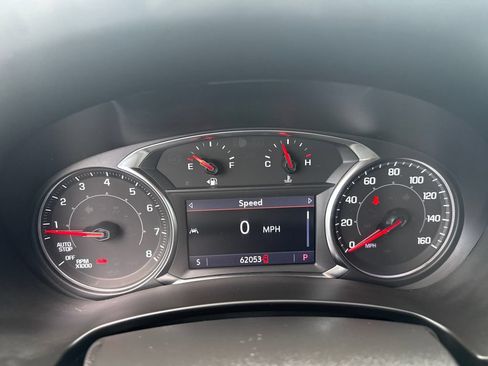 Used 2023 GMC Terrain SLT AWD/4WD image 17