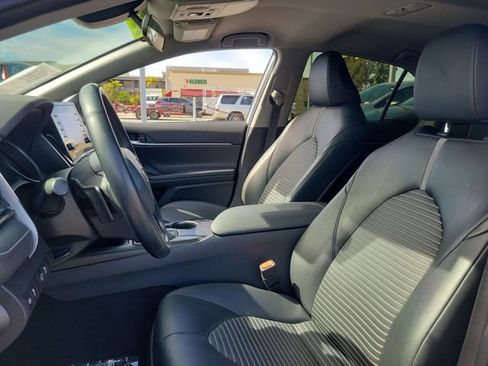 Used 2021 Toyota Camry SE image 15