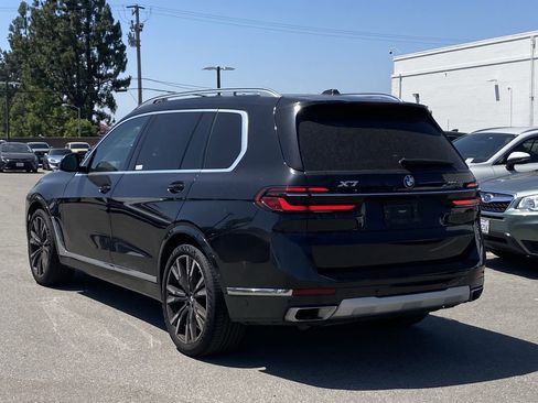 Used 2024 BMW X7 xDrive40i w/ Parking Assistance Package AWD/4WD image 4