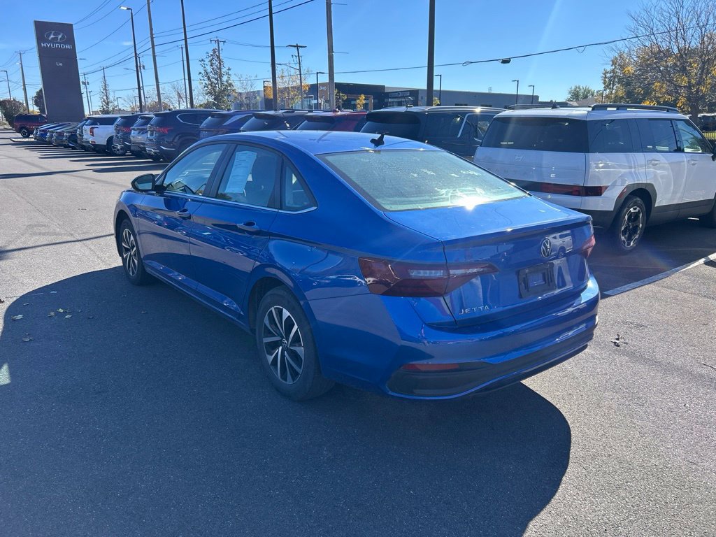 Used 2022 Volkswagen Jetta S FWD image 6