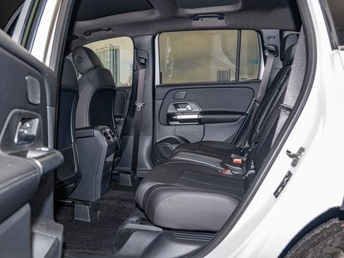 Used 2026 Mercedes-Benz GLB 250 4MATIC image 22