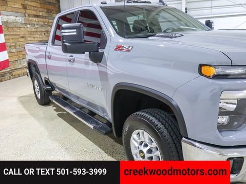 Used 2024 Chevrolet Silverado 2500 LT w/ Convenience Package image 28