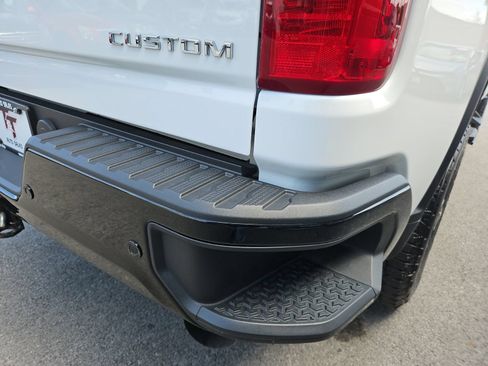Used 2025 Chevrolet Silverado 2500 Custom w/ Custom Value Package AWD/4WD image 22
