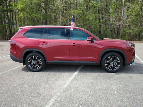 New 2026 Toyota Grand Highlander AWD Hybrid image 3