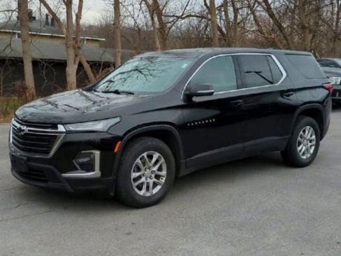 Certified 2023 Chevrolet Traverse LS w/ Safety Package image 4