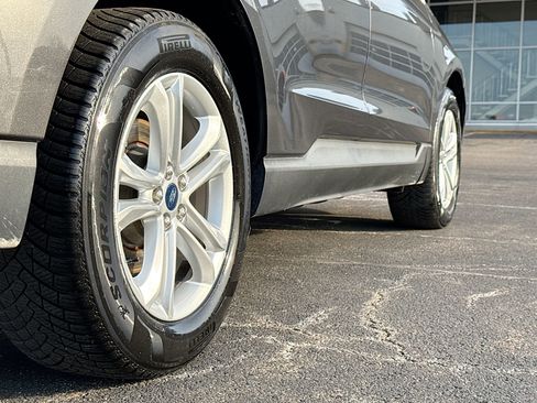 Used 2020 Ford Edge SEL image 15