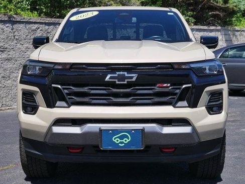 Certified 2023 Chevrolet Colorado Z71 w/ Z71 Convenience Package 2 AWD/4WD image 2