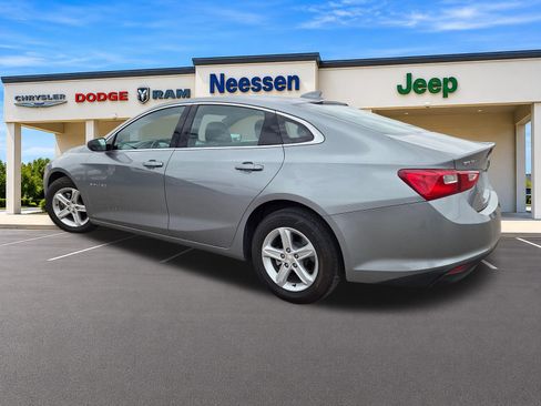 Used 2024 Chevrolet Malibu LT FWD image 5