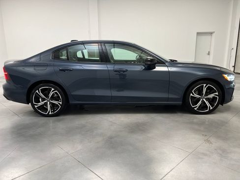 Used 2024 Volvo S60 B5 Core FWD image 10