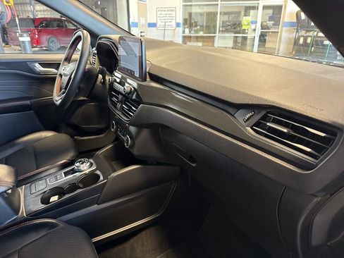 Used 2025 Ford Escape ST-Line AWD/4WD image 33