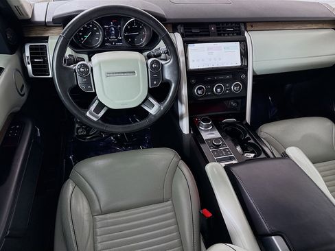 Used 2017 Land Rover Discovery HSE Luxury image 17