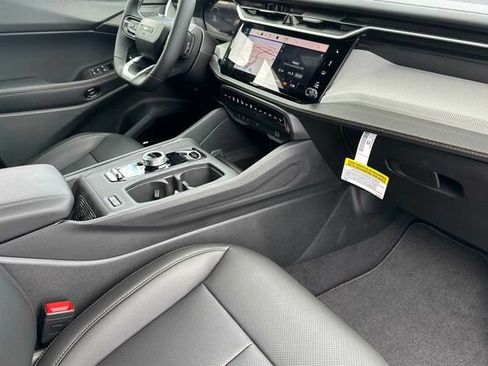 New 2026 Jeep Cherokee Limited AWD/4WD image 13