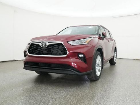New 2026 Toyota Highlander Limited image 32