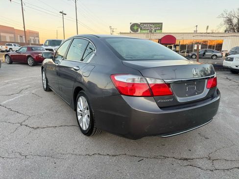 Used 2013 Honda Accord EX image 3