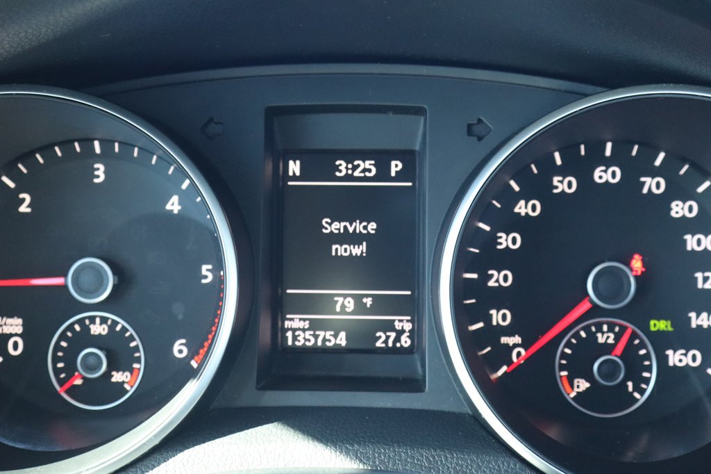 Used 2010 Volkswagen Jetta TDI FWD image 22