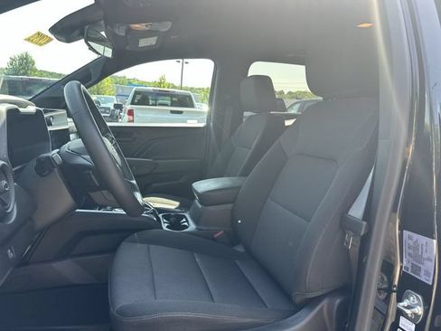 Certified 2024 Chevrolet Colorado Trail Boss w/ Advanced Trailering Package AWD/4WD image 16