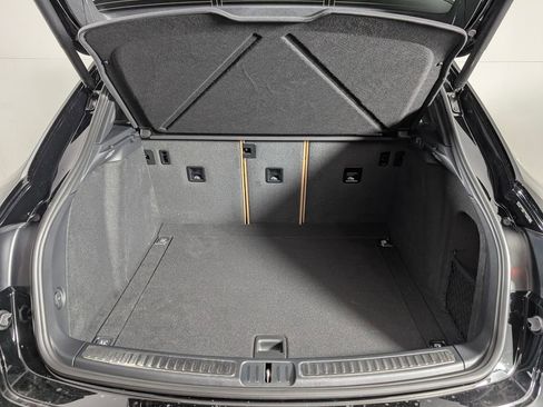 New 2026 Porsche Macan S image 17