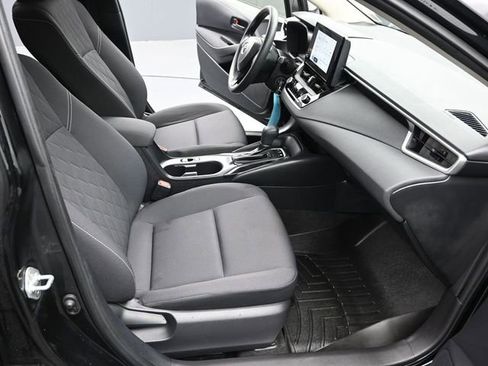 Certified 2023 Toyota Corolla LE image 28