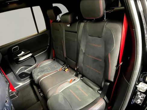 Used 2025 Mercedes-Benz GLB 35 AMG 4MATIC image 20