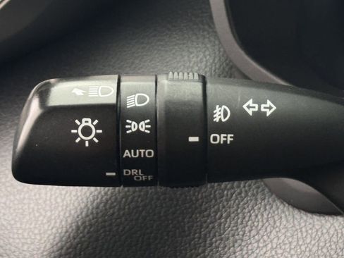 Used 2024 Toyota Tundra Limited AWD/4WD image 21