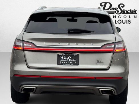 Used 2023 Lincoln Nautilus Reserve FWD image 7