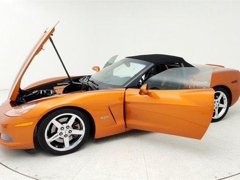 Used 2007 Chevrolet Corvette Convertible w/ Preferred Equipment Group image 11