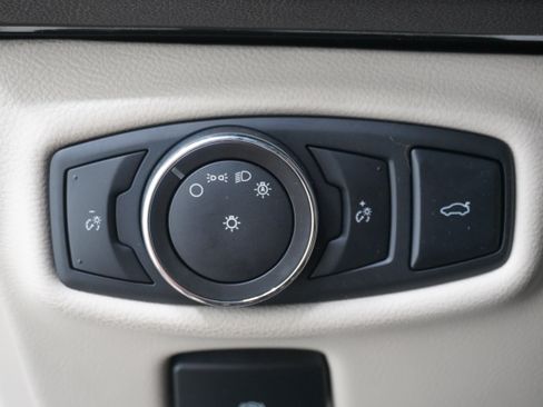 Used 2017 Lincoln MKZ Select w/ Technology Package FWD image 25