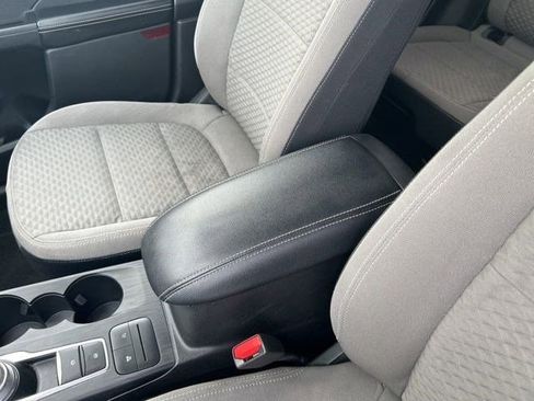 Used 2022 Ford Escape SE w/ Cold Weather Package AWD/4WD image 28