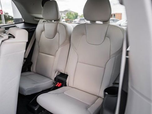 Used 2026 Volvo XC90 B6 Ultra w/ Protection Package AWD/4WD image 30