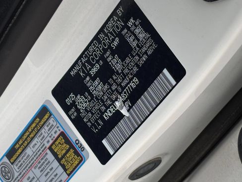 Used 2025 Kia Seltos S FWD image 31
