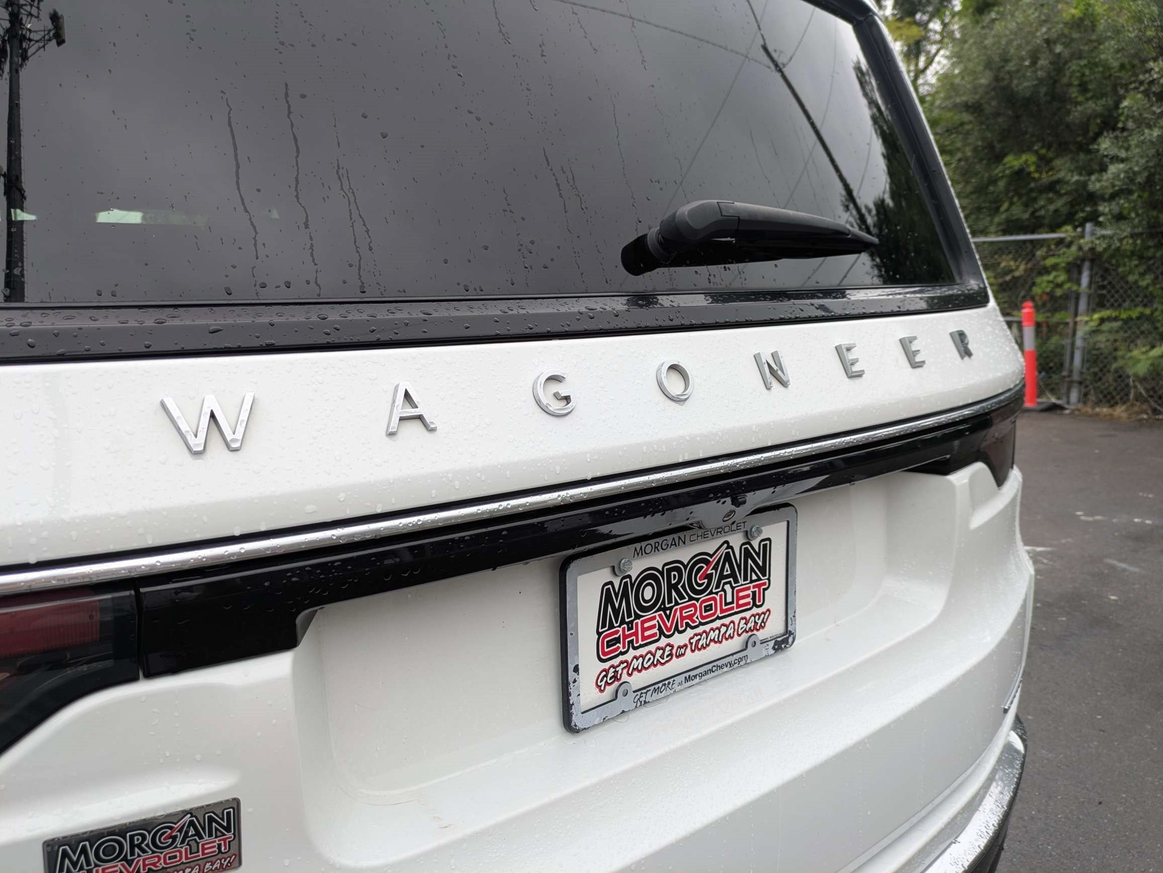 Used 2024 Jeep Wagoneer L Series II w/ Flexible Seating Group RWD image 17