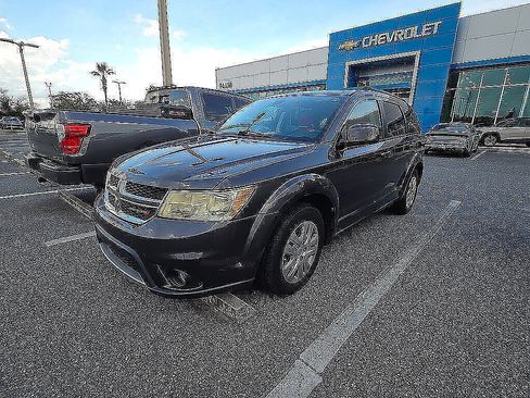 Used 2019 Dodge Journey SE w/ Premium Group FWD image 1