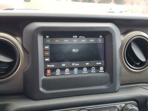 Used 2021 Jeep Wrangler Unlimited Sport AWD/4WD image 21