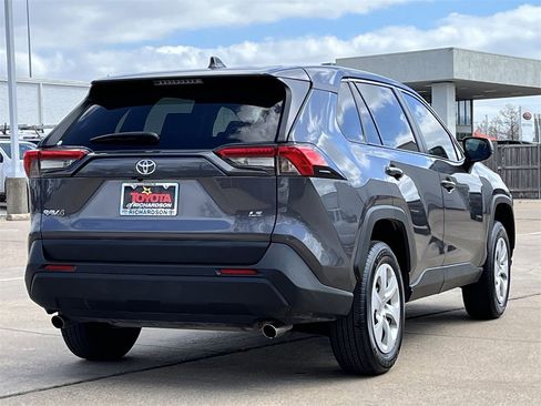 Used 2024 Toyota RAV4 LE image 4